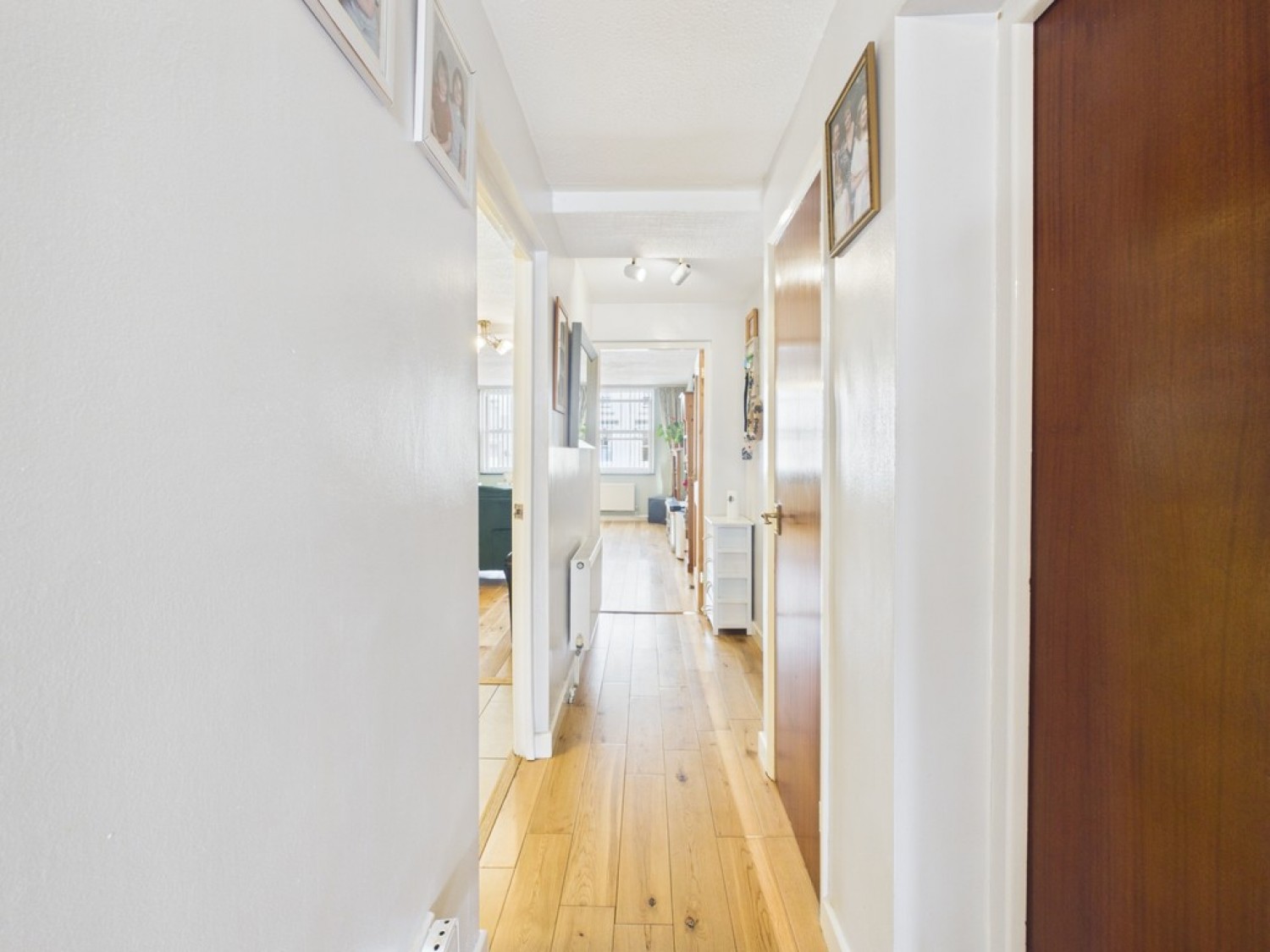 2 bedroom Flat for Sale 264-266 Citadel Road