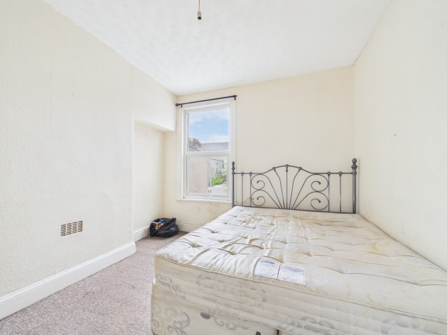 3 bedroom House for Sale St Leonards Road, Cattedown, Plymouth