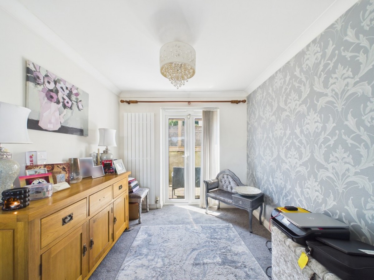 Wensum Close, Plympton