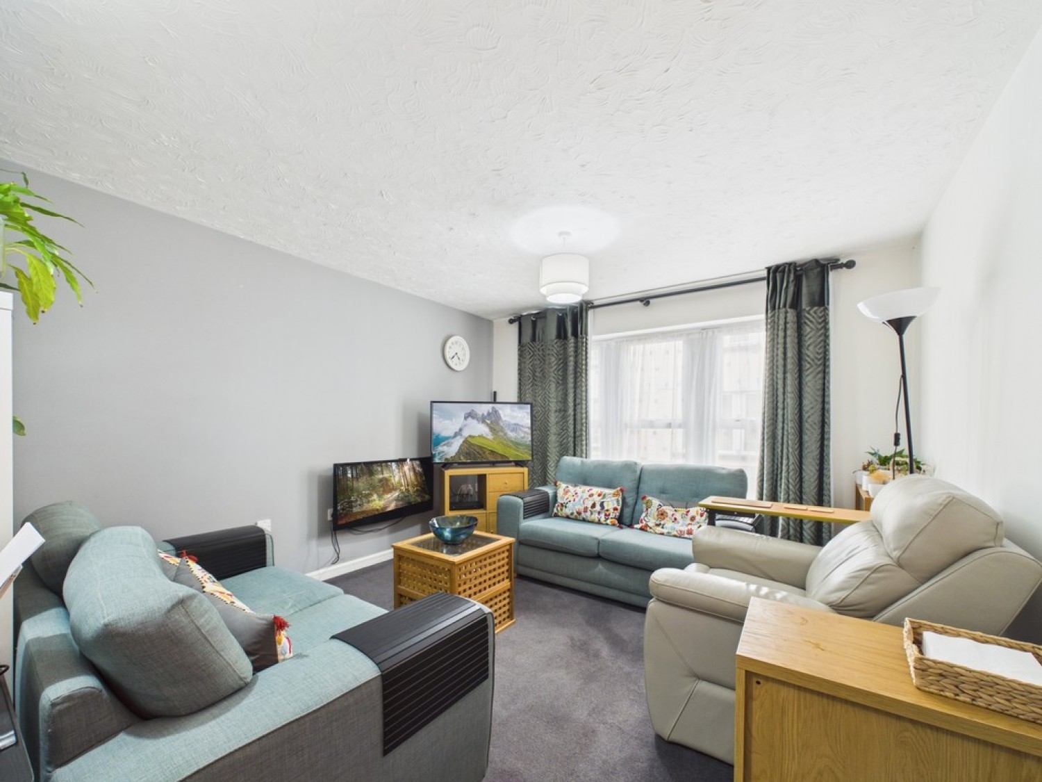 2 bedroom Flat for Sale Sylvan Court, Stoke, Plymouth
