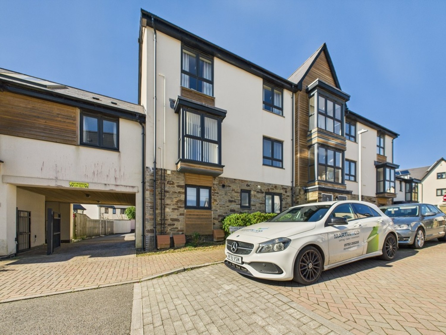 2 bedroom Flat for Sale Derriford, Plymouth, Devon