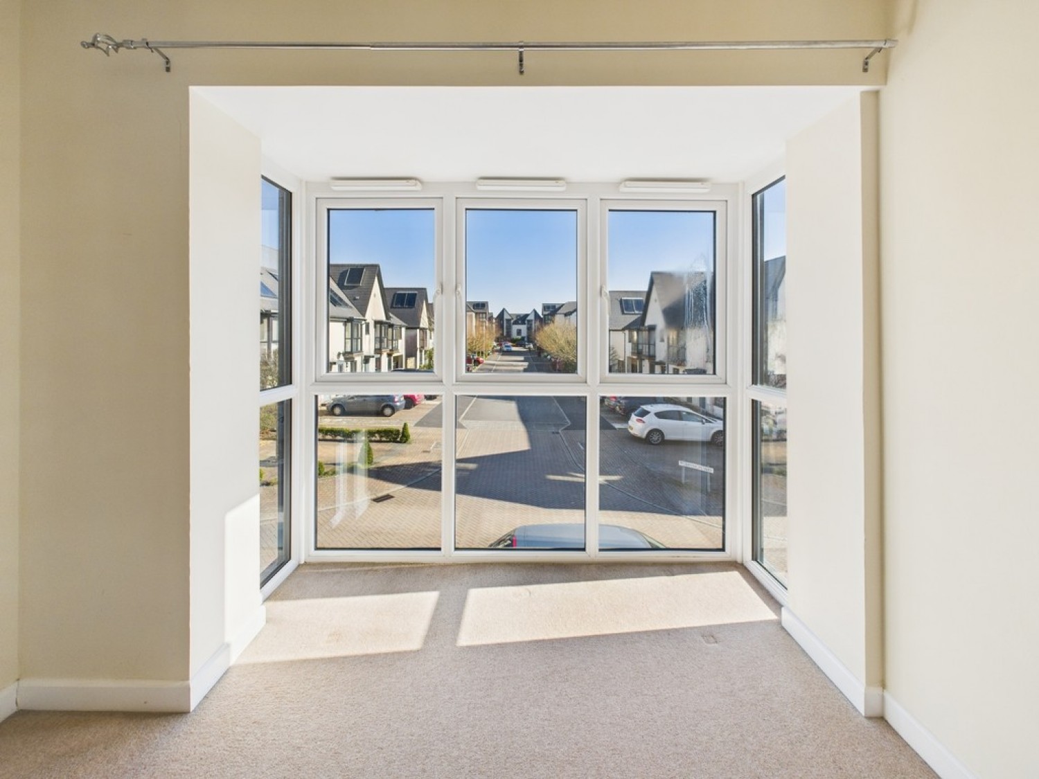 2 bedroom Flat for Sale Derriford, Plymouth, Devon
