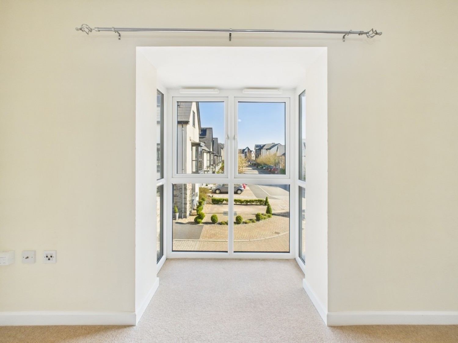 2 bedroom Flat for Sale Derriford, Plymouth, Devon