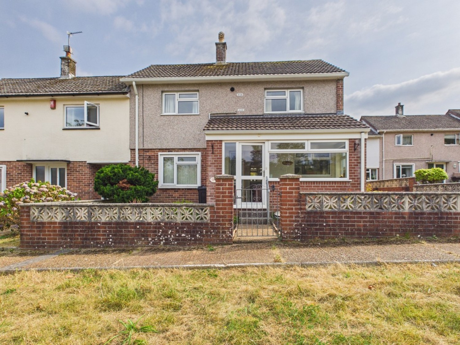 2 bedroom House for Sale Budshead Road, Whitleigh, Plymouth