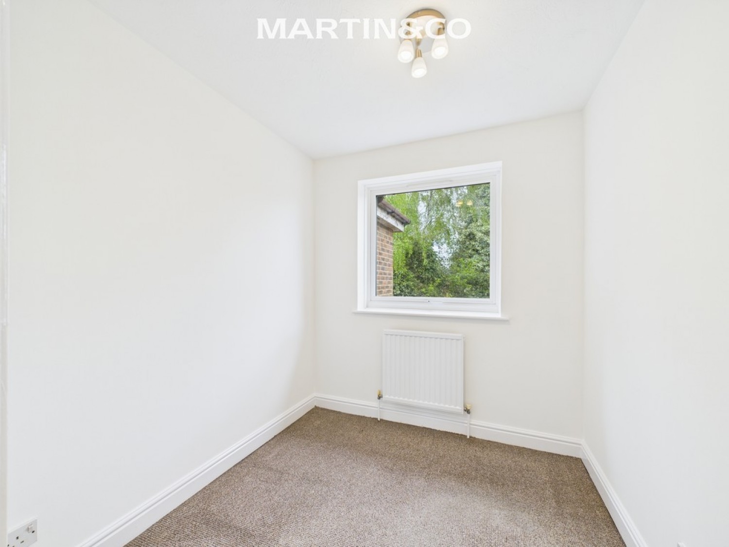 Samian Place, Binfield