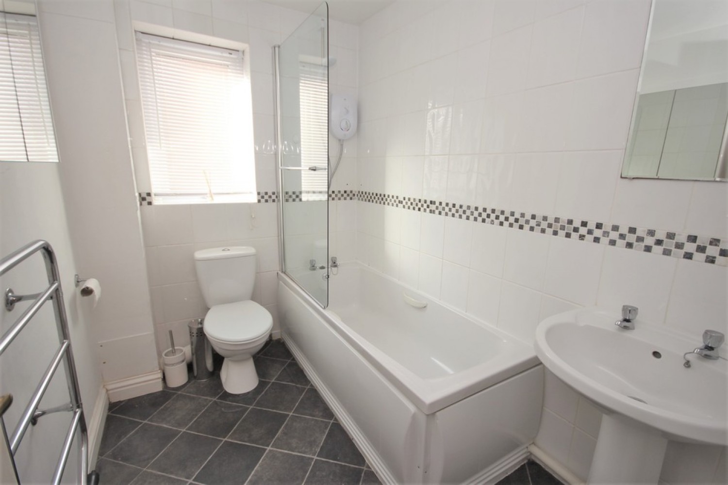 Rose Street , Wokingham