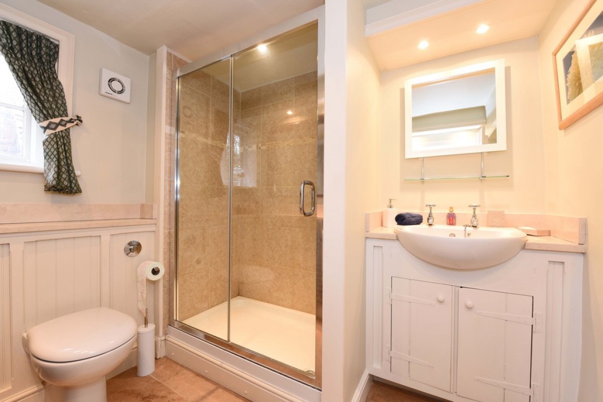 Lower Basildon - 5 mins drive Pangbourne &amp; Goring