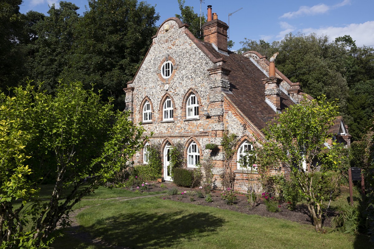 Lower Basildon - 5 mins drive Pangbourne &amp; Goring