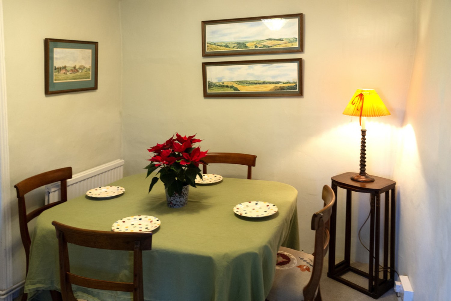 2 bedroom House for Letting Lower Basildon - 5 mins drive Pangbourne &amp; Goring