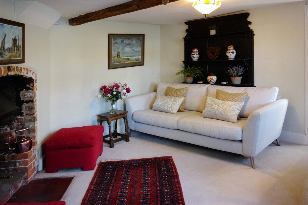 Lower Basildon - 5 mins drive Pangbourne &amp; Goring