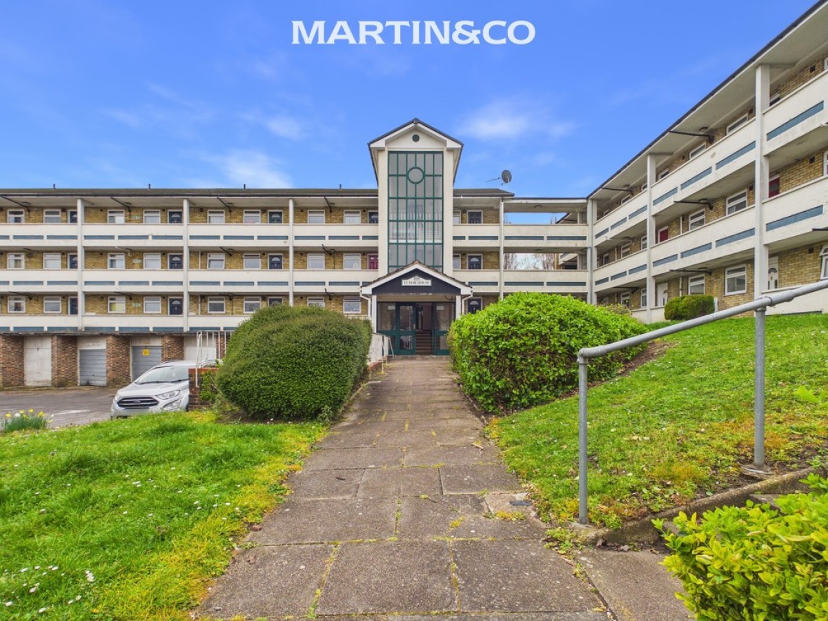 South Lynn Crescent, Bracknell