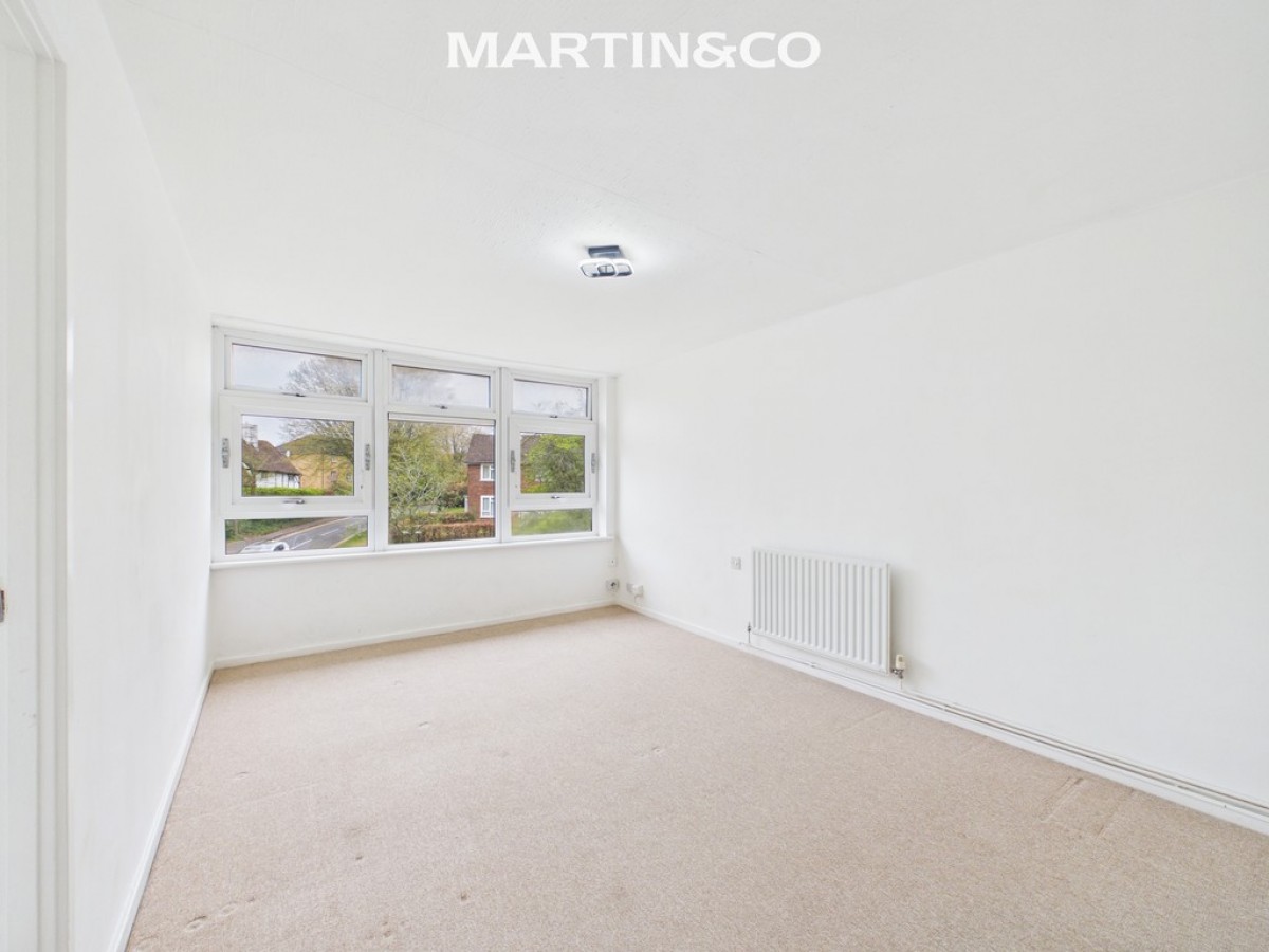 South Lynn Crescent, Bracknell