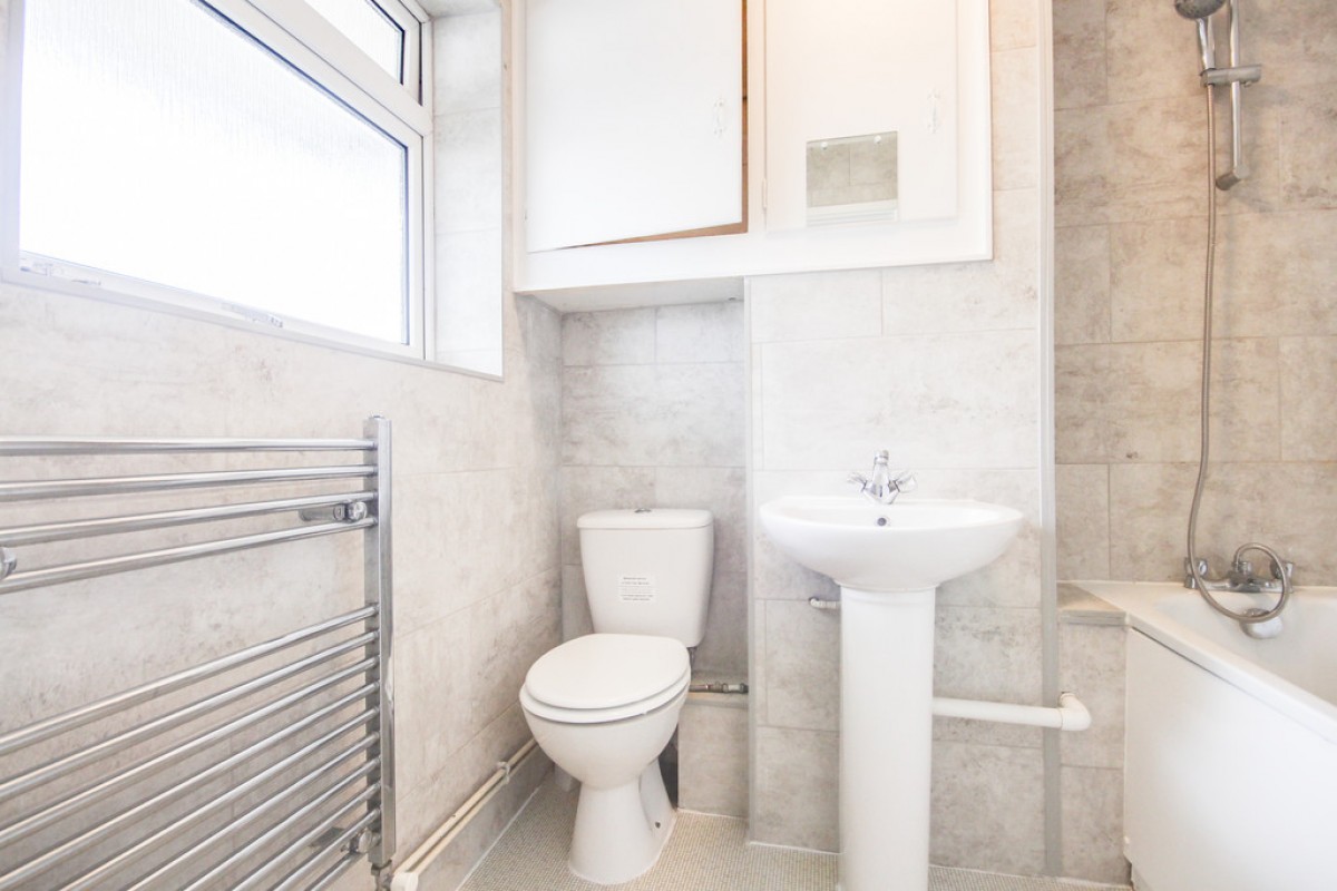 South Lynn Crescent, Bracknell