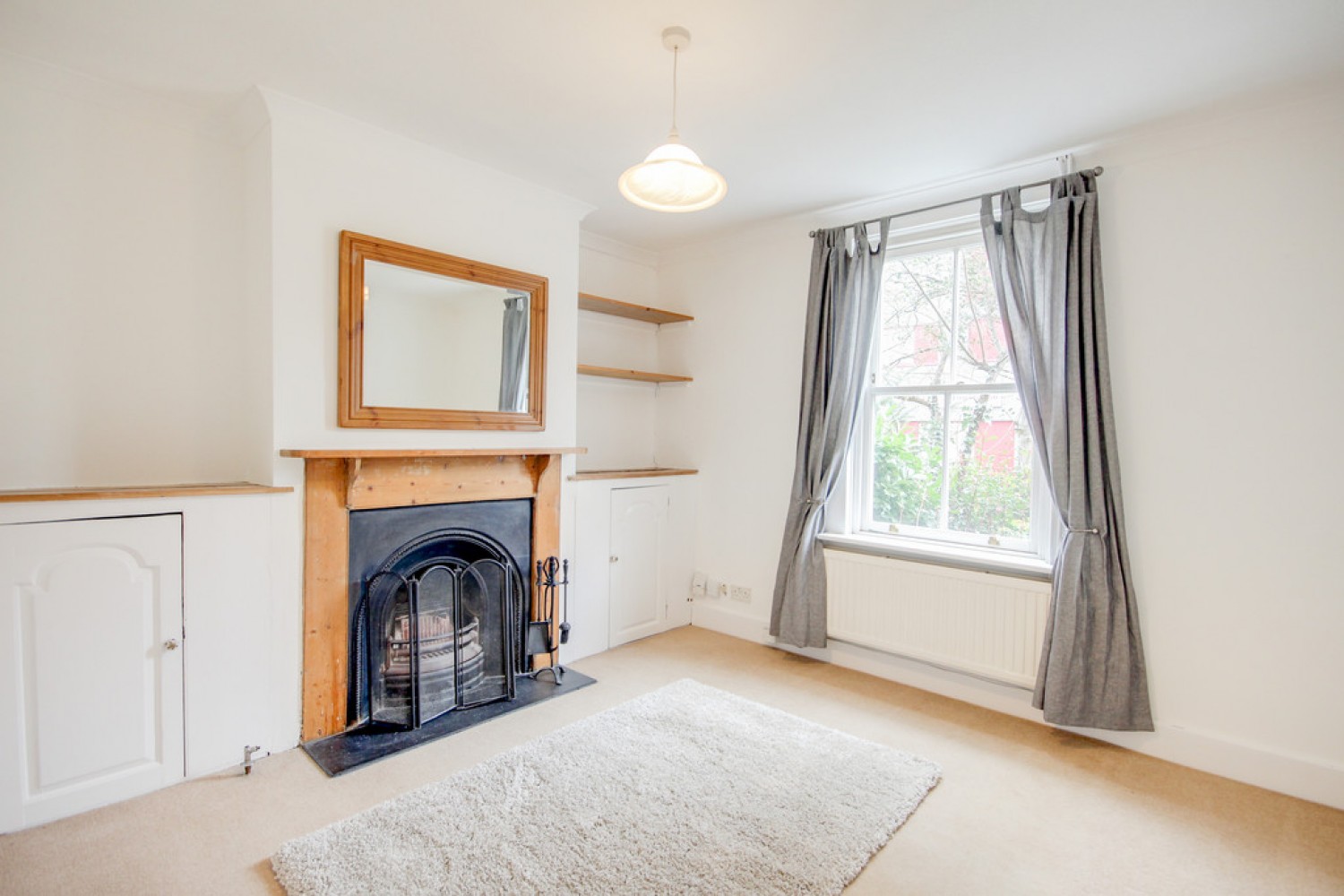 2 bedroom House for Letting Easthampstead Road, Wokingham