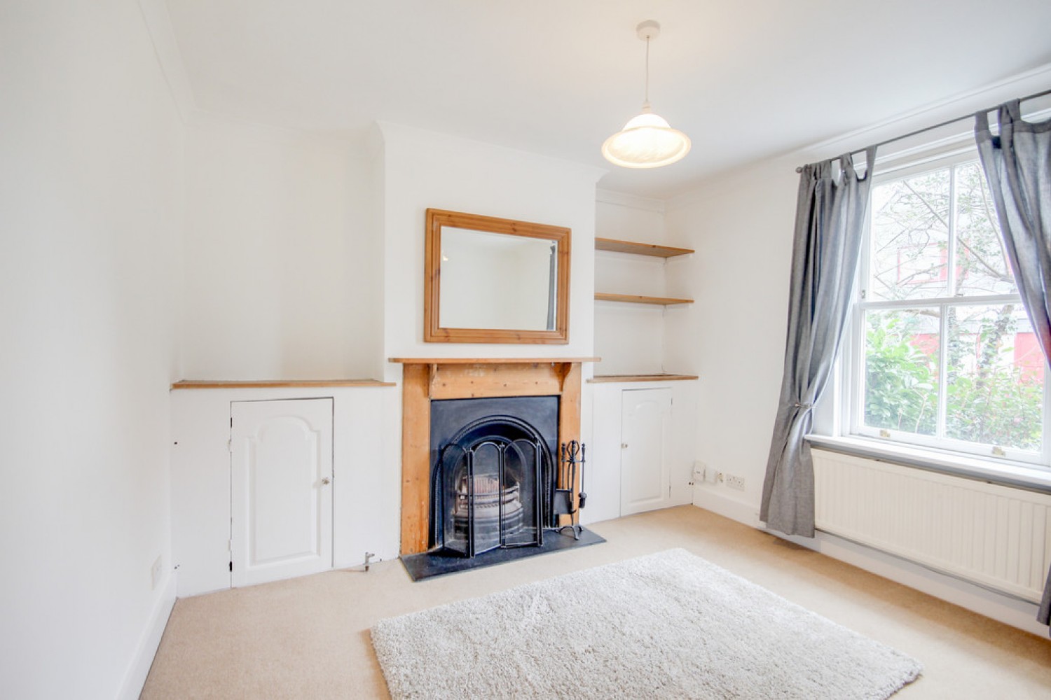 2 bedroom House for Letting Easthampstead Road, Wokingham