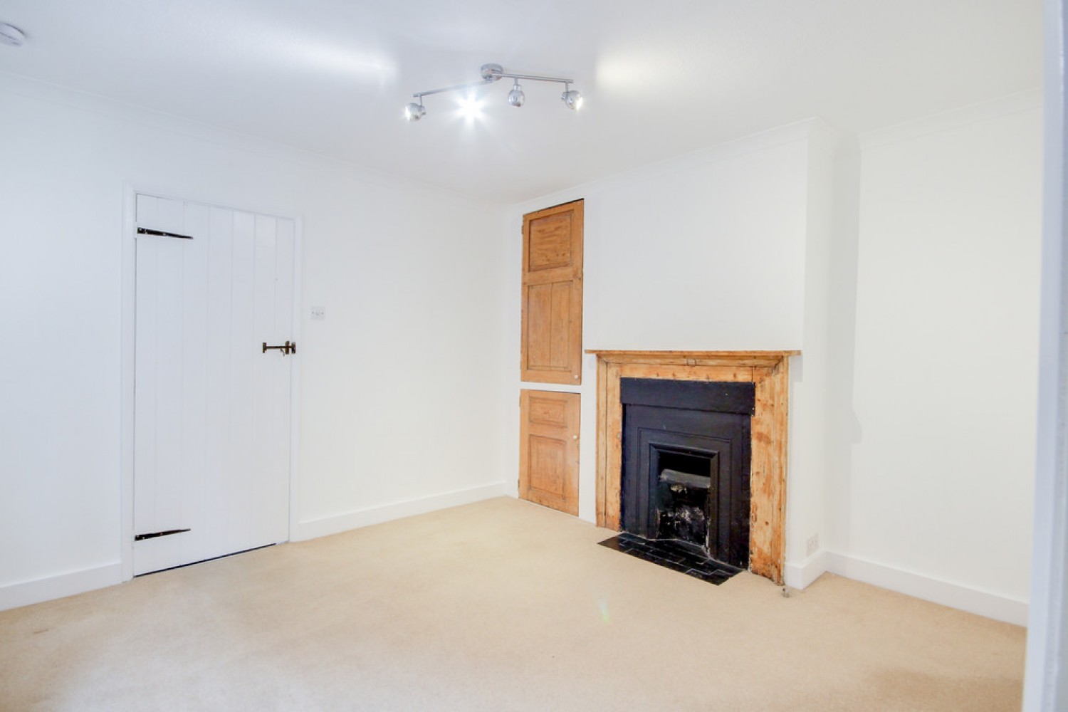 2 bedroom House for Letting Easthampstead Road, Wokingham