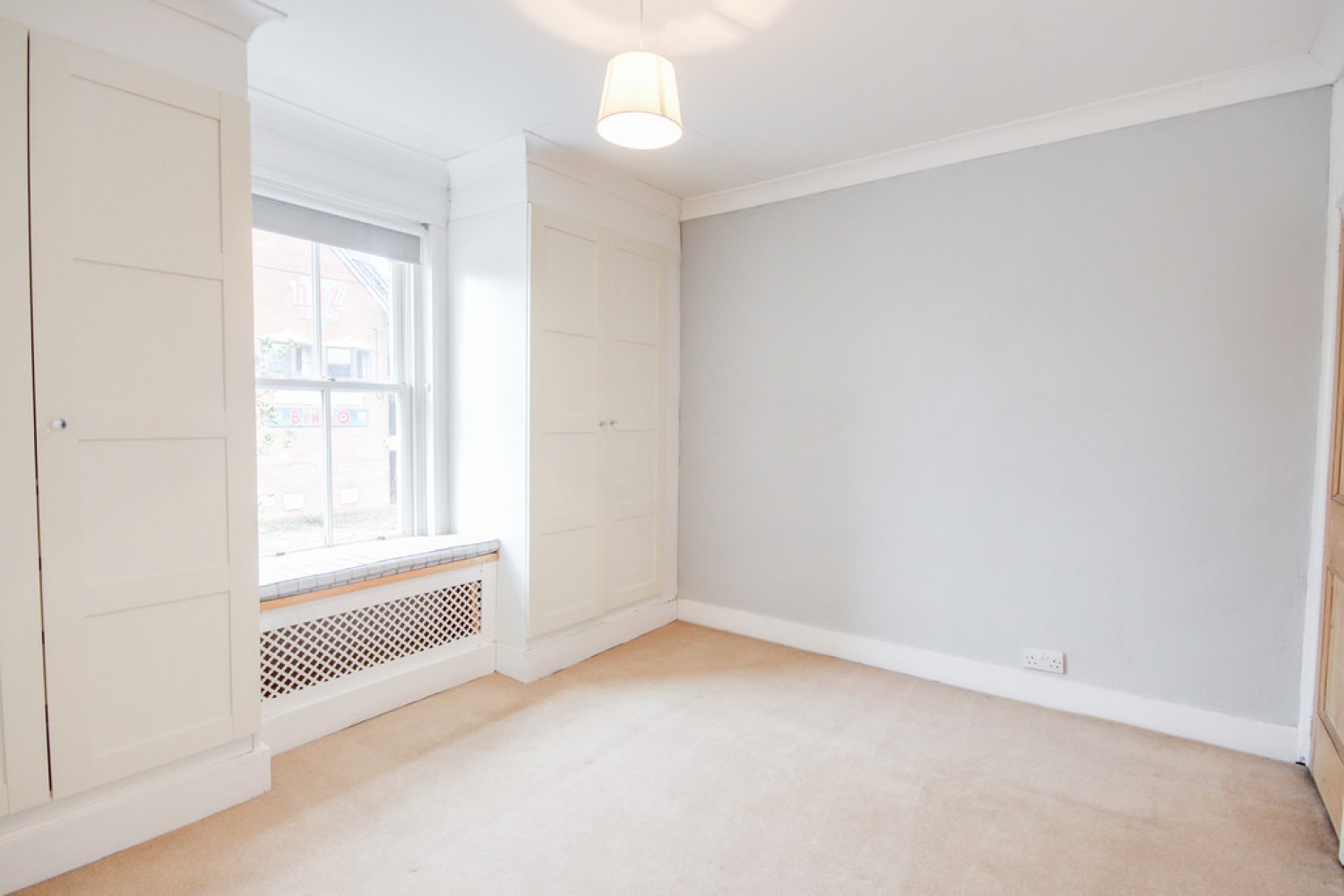 2 bedroom House for Letting Easthampstead Road, Wokingham