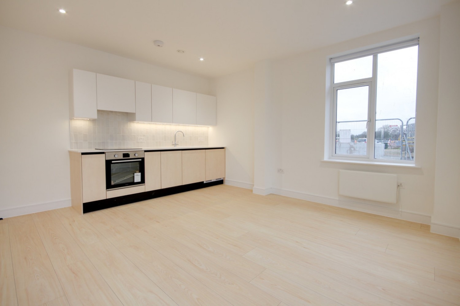 1 bedroom Flat for Letting Charles House , Toutley Road