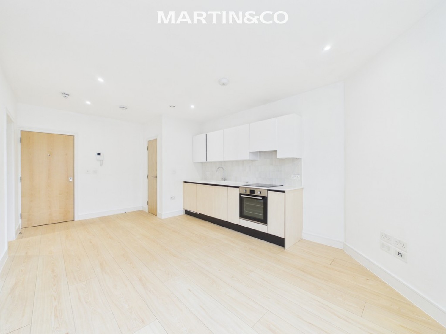 1 bedroom Flat for Letting Charles House , Toutley Road