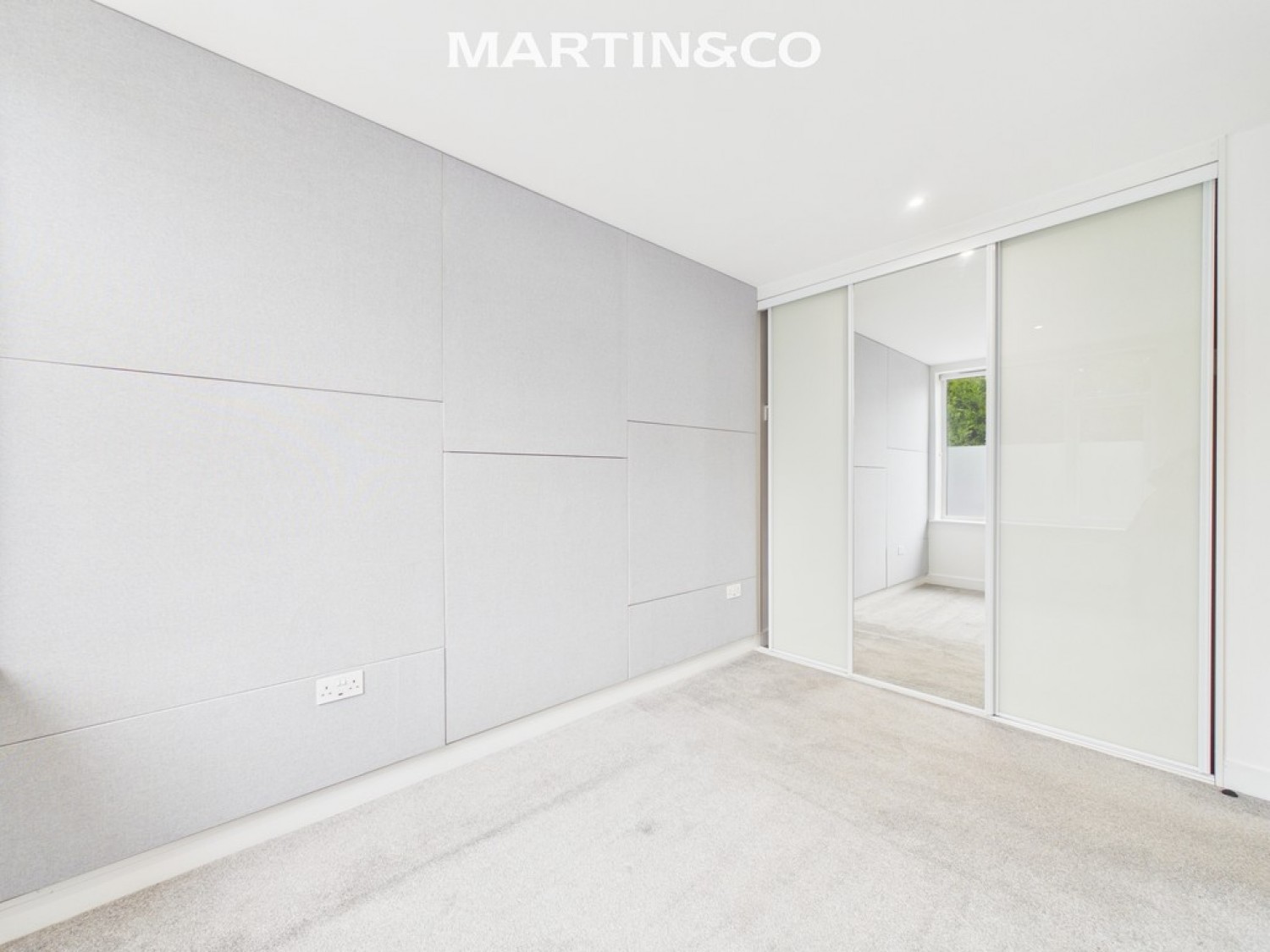 1 bedroom Flat for Letting Charles House , Toutley Road