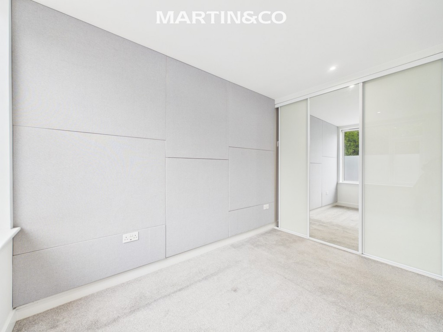 1 bedroom Flat for Letting Charles House , Toutley Road