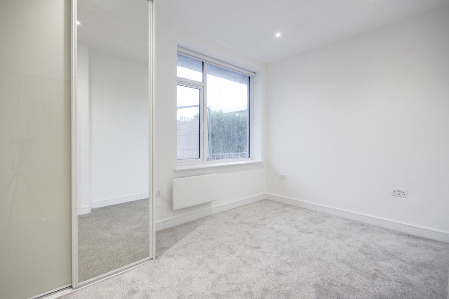 1 bedroom Flat for Letting Charles House , Toutley Road
