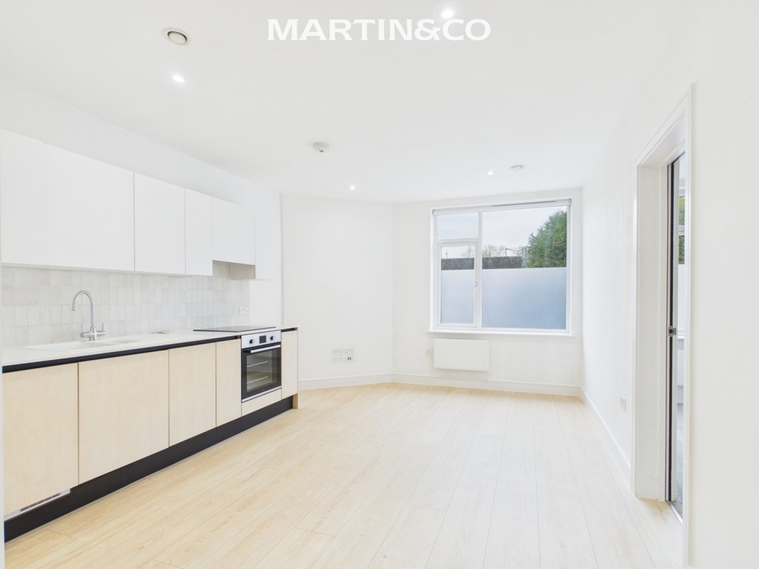 1 bedroom Flat for Letting Charles House , Toutley Road