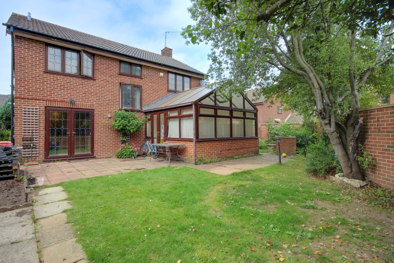 Jutland Close Woosehill