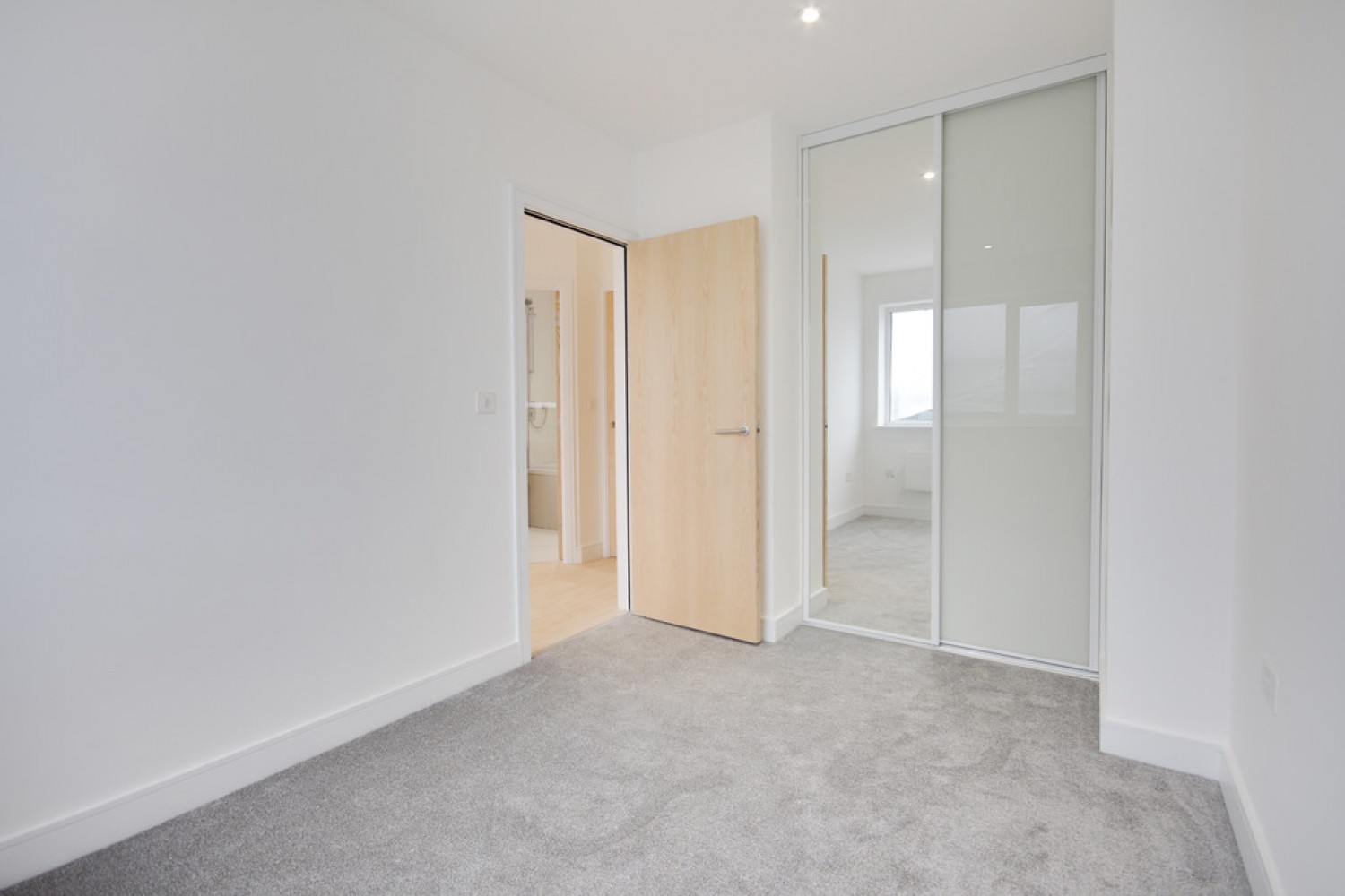 1 bedroom Flat for Letting Charles House, Toutley Road