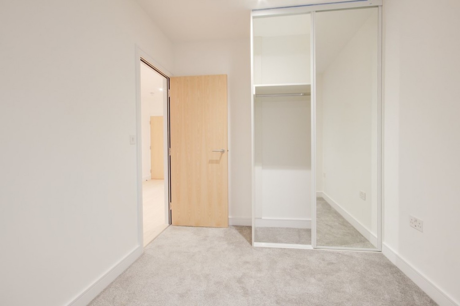 1 bedroom Flat for Letting Charles House, Toutley Road
