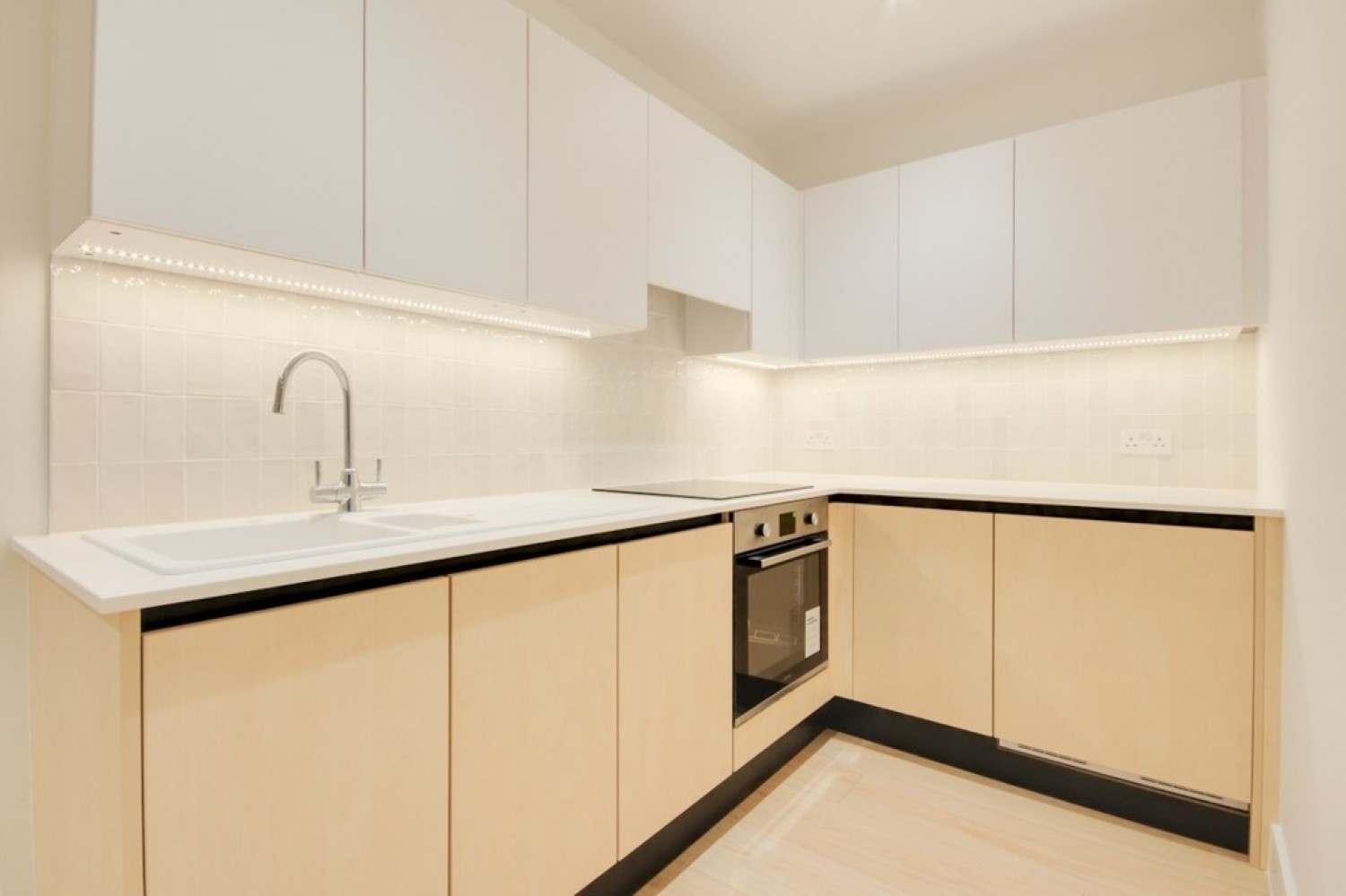 1 bedroom Flat for Letting Charles House, Toutley Road