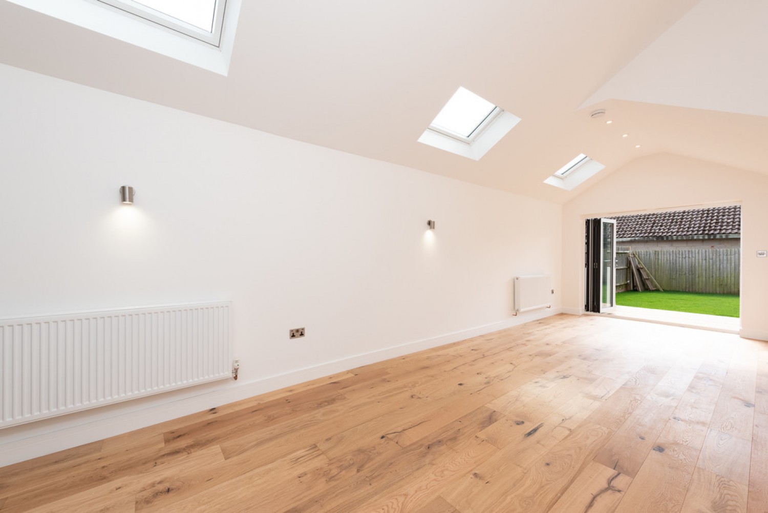 1 bedroom Bungalow for Letting Sadler's Court, Reading Road