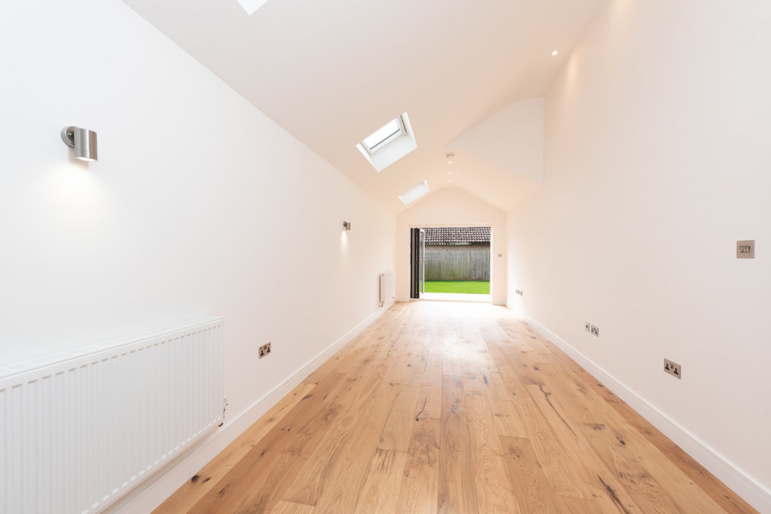 1 bedroom Bungalow for Letting Sadler's Court, Reading Road