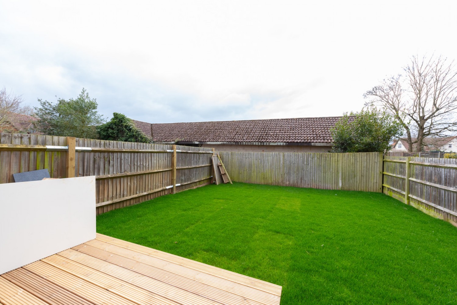 1 bedroom Bungalow for Letting Sadler's Court, Reading Road