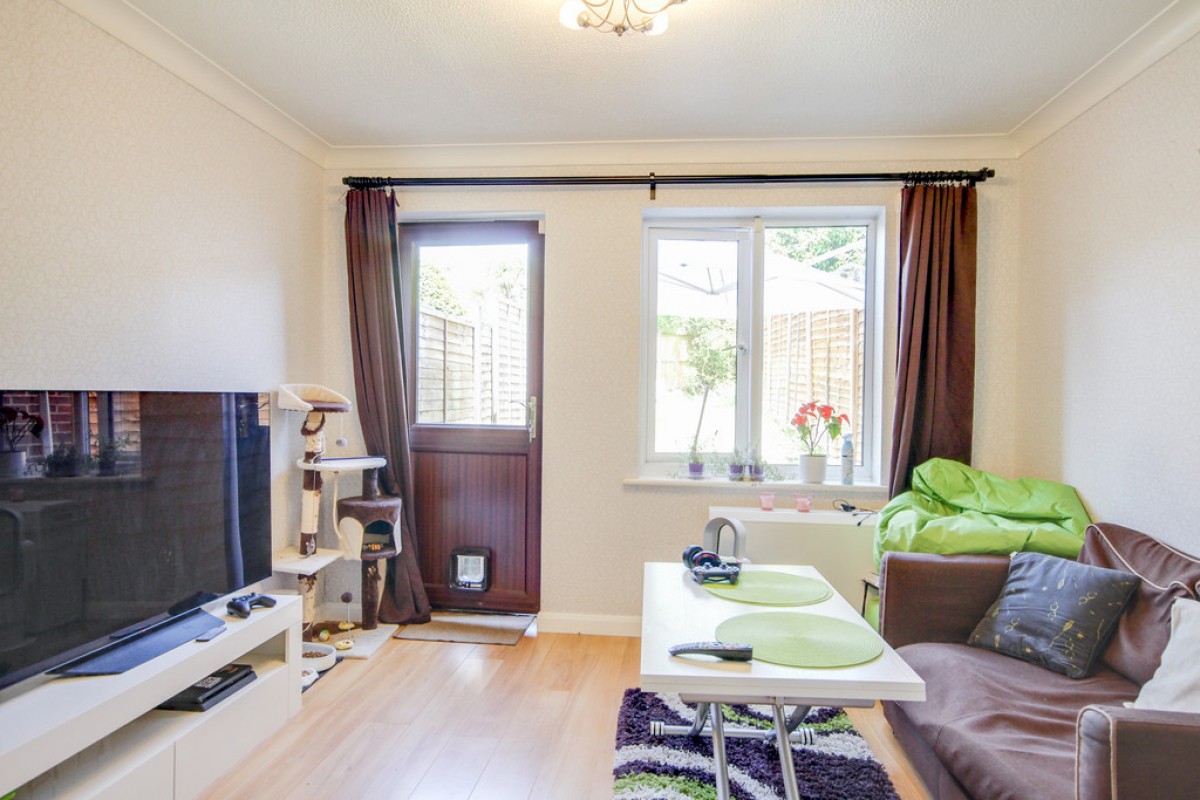 Hilmanton, Lower Earley