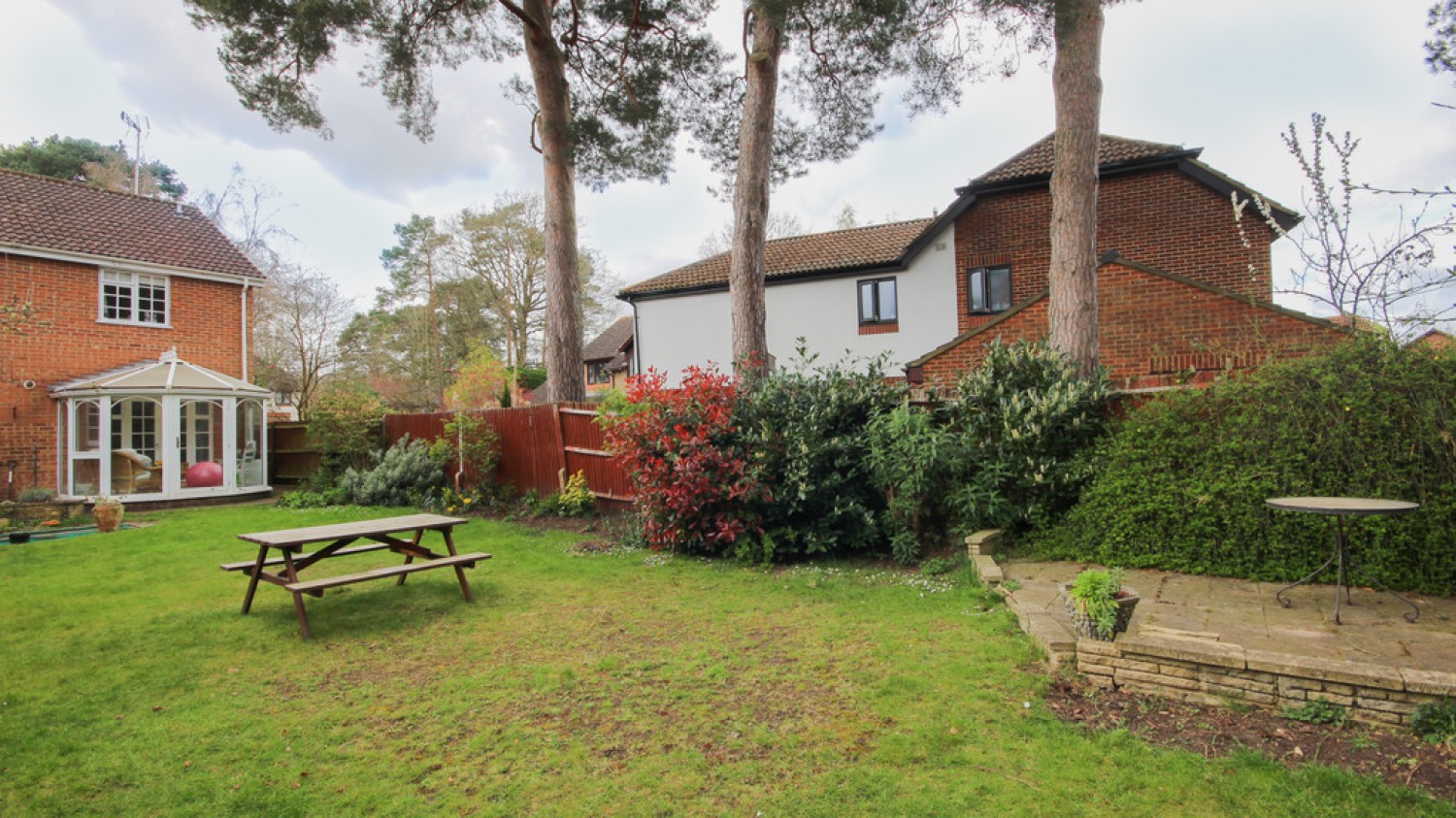 4 bedroom House for Letting Watkins Close, Finchampstead