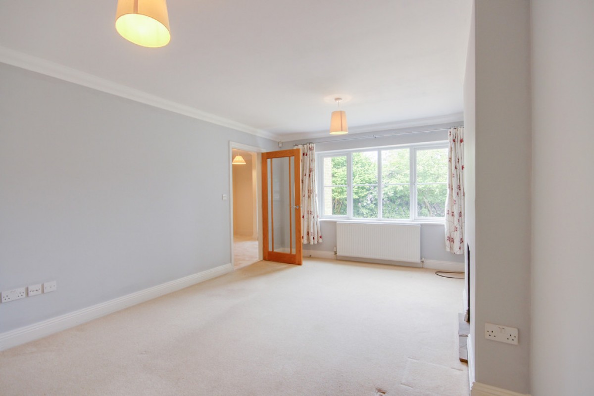 Nine Mile Ride, Wokingham