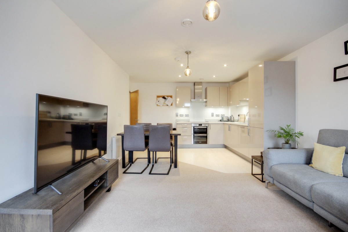 Saxons Court, Wokingham
