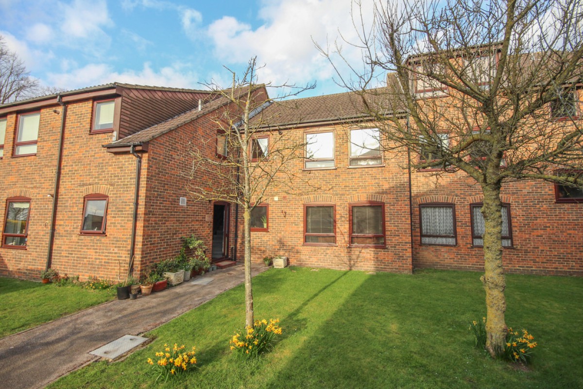 Sharonelle Court, Wokingham
