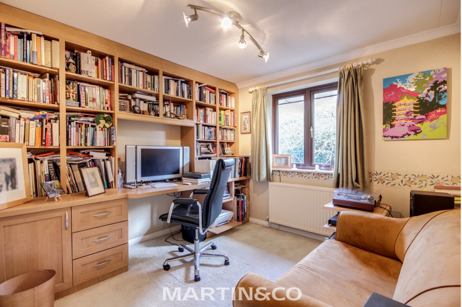 Finchampstead Road, Finchampstead