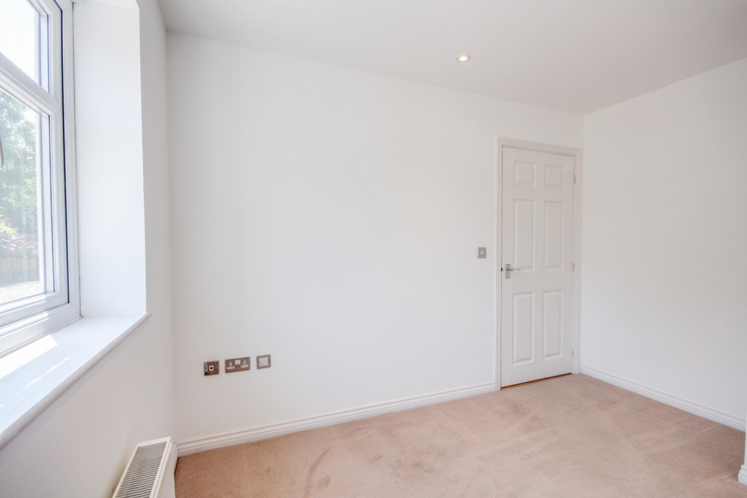 2 bedroom House for Letting London Road