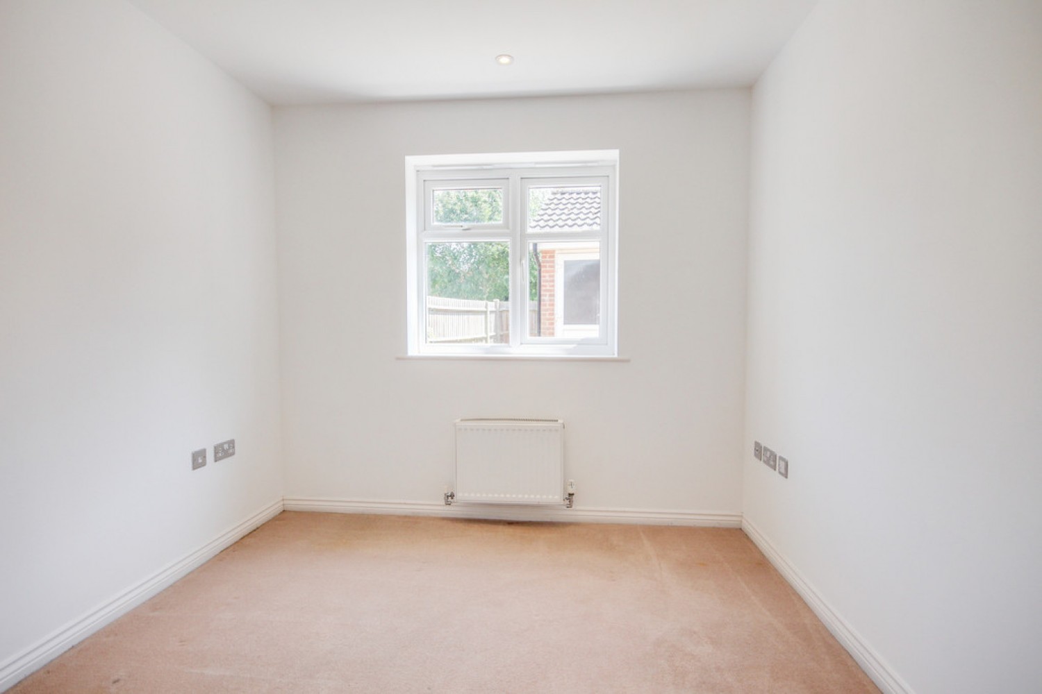 2 bedroom House for Letting London Road