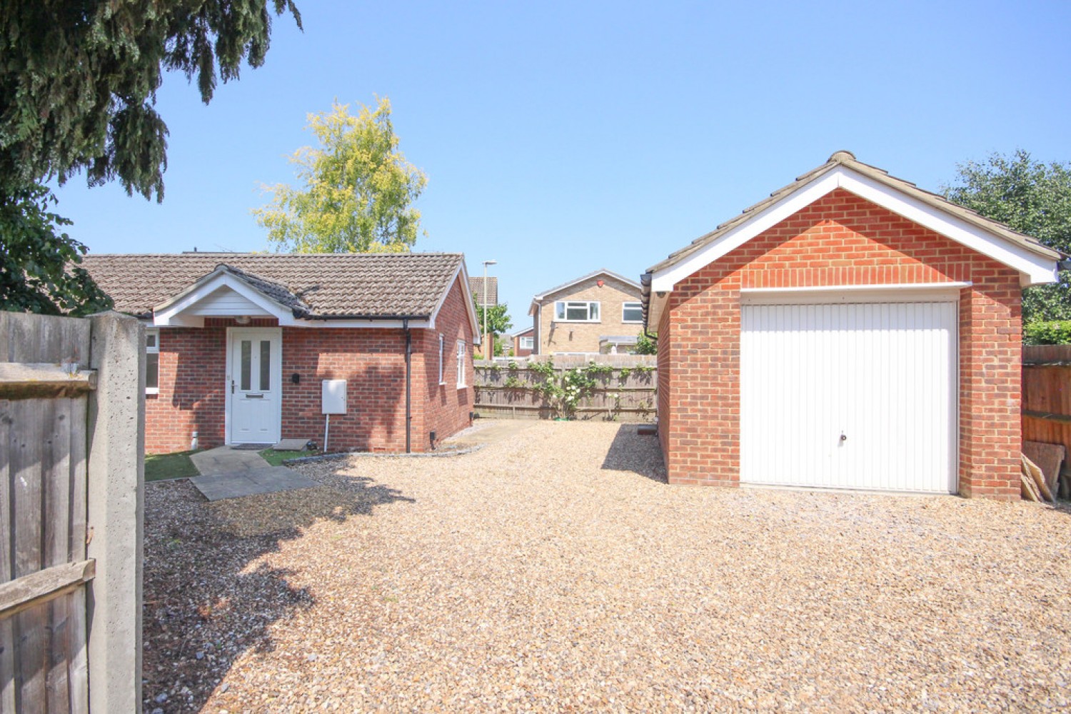 2 bedroom House for Letting London Road