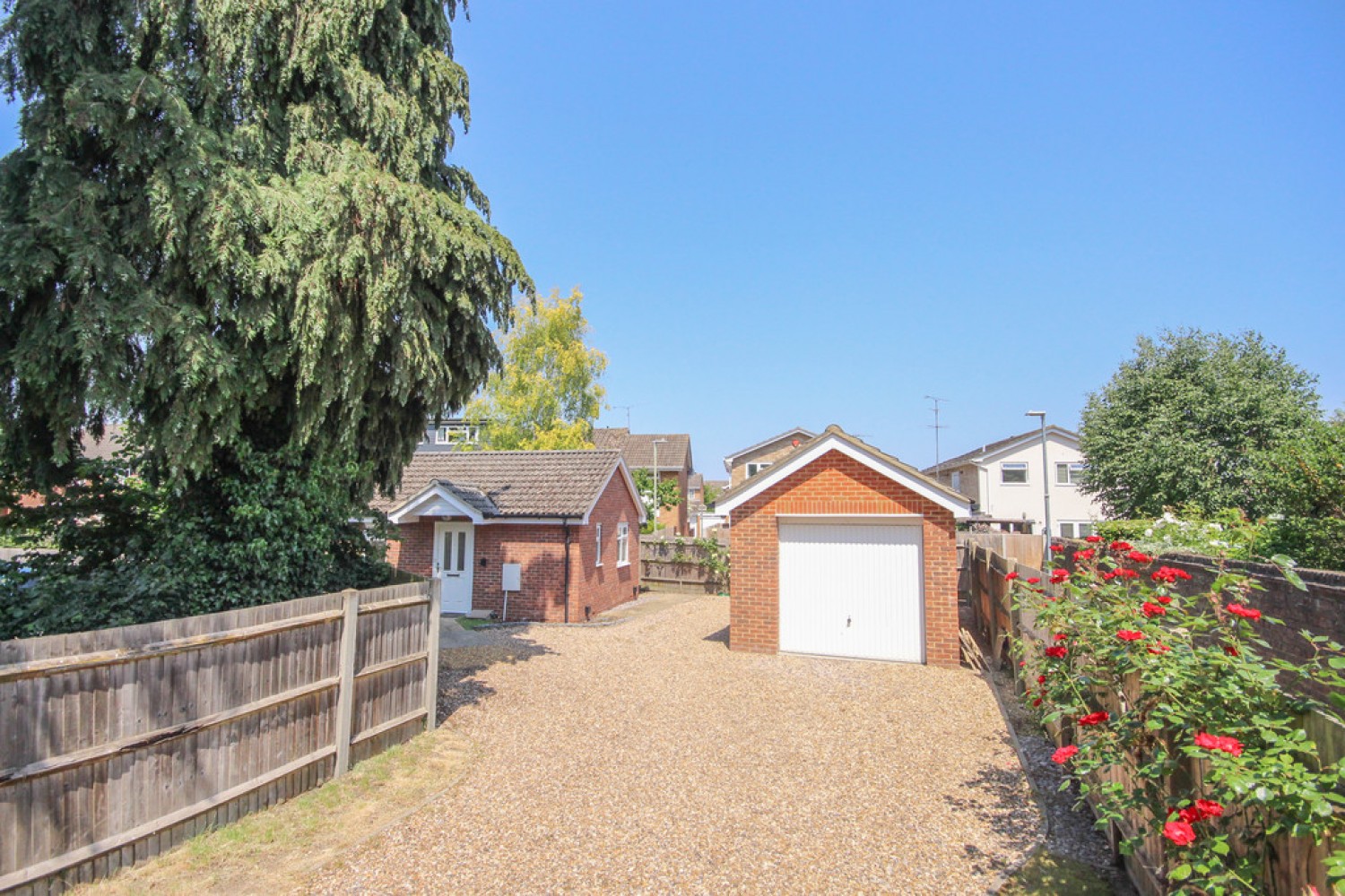 2 bedroom House for Letting London Road