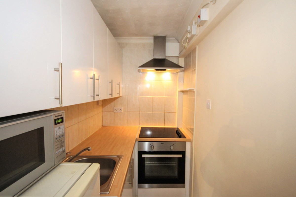Warren House Road, Wokingham