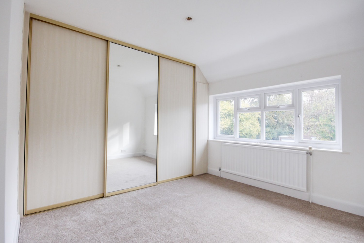 3 bedroom House for Letting Luckley Road Wokingham