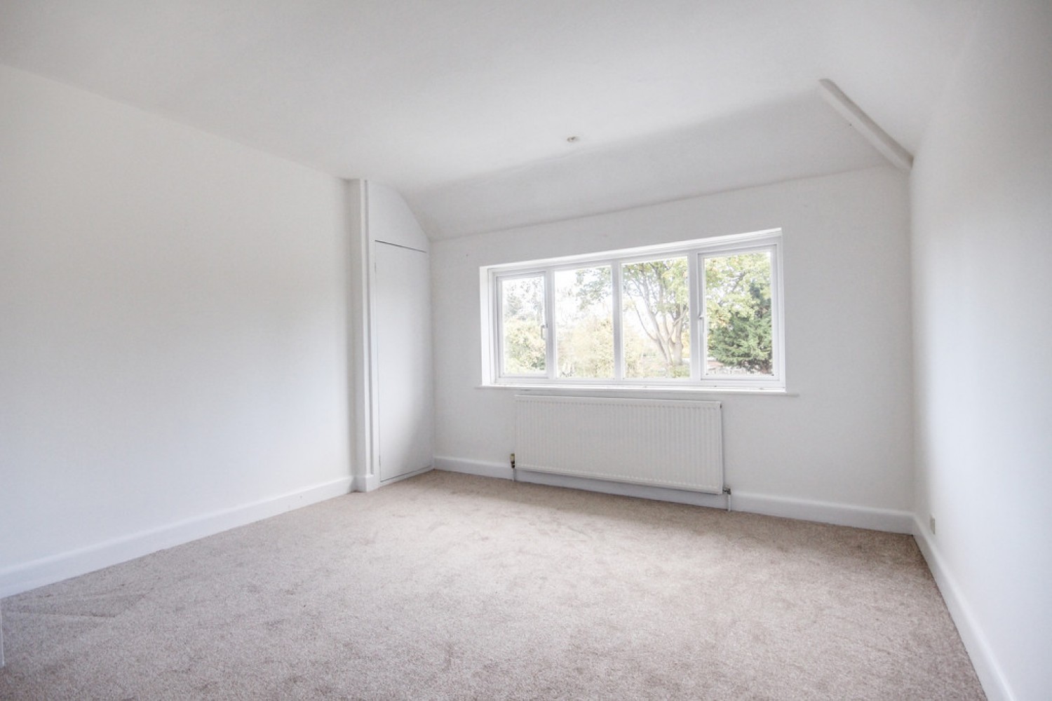 3 bedroom House for Letting Luckley Road Wokingham