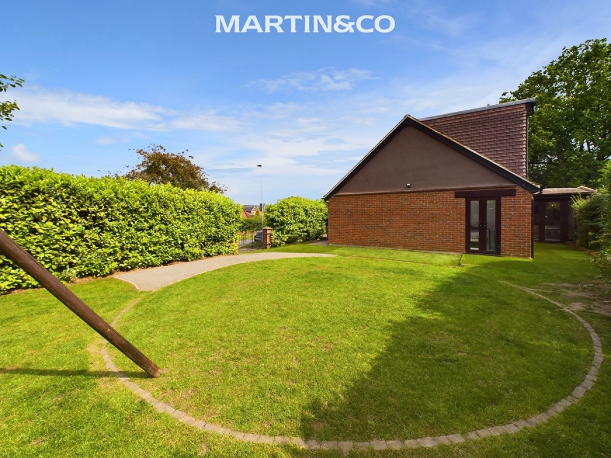 Oaklands Drive, Wokingham