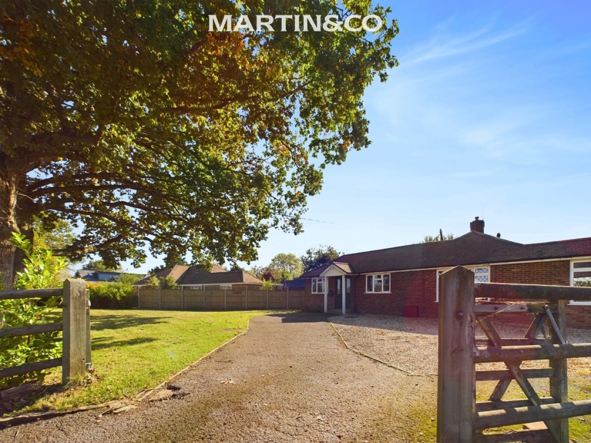 School Road, Barkham