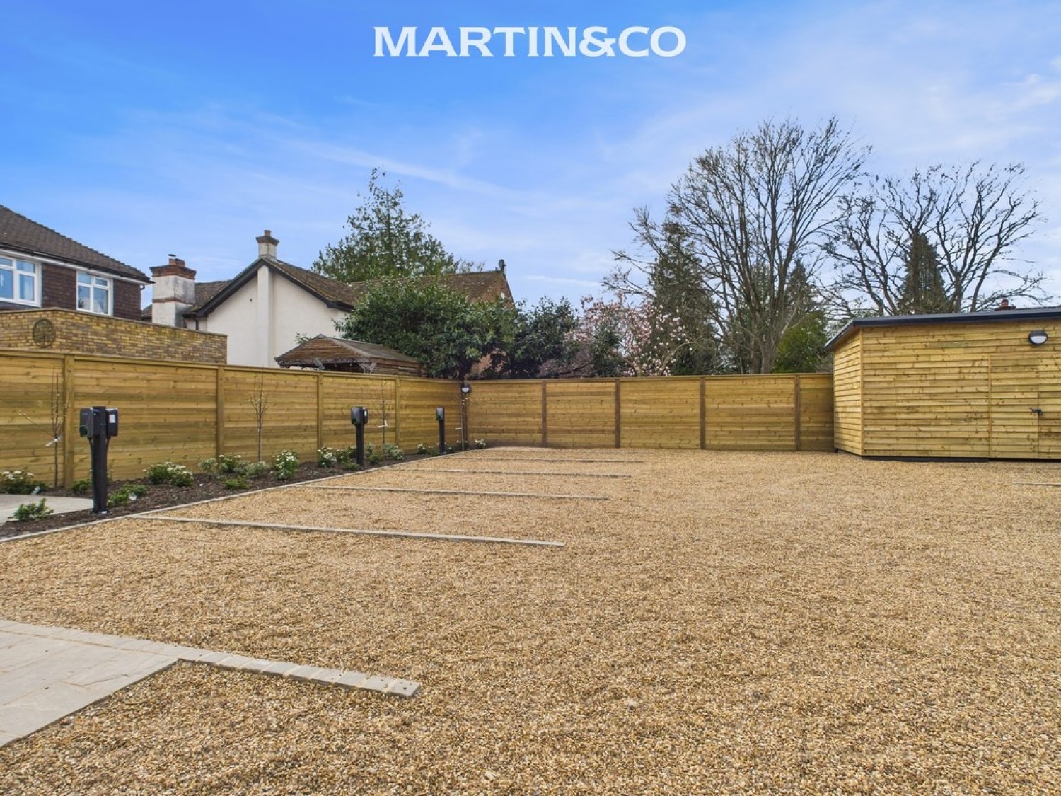Oakingham Court, 18 Heath Hill Road North